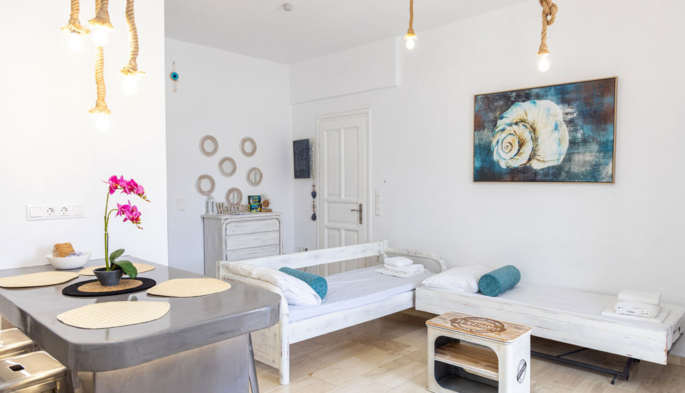 room-1 To σαλόνι του Zen beach house Tinos 2