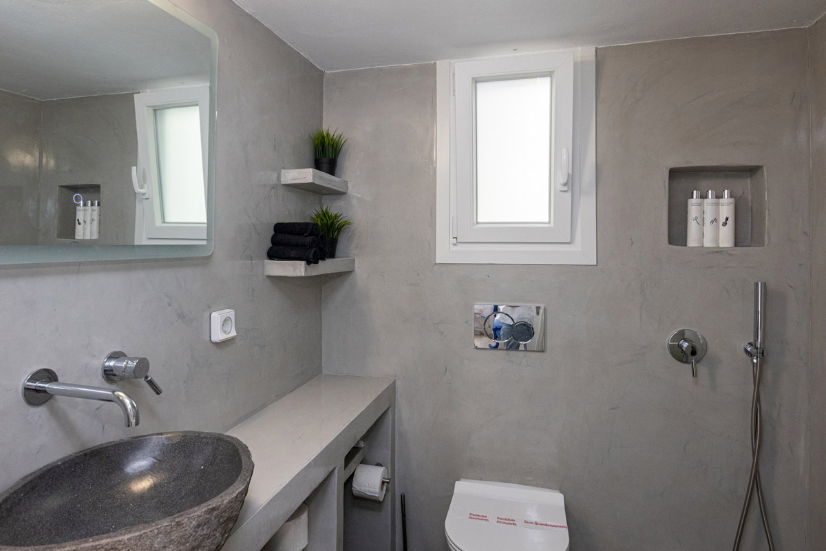 Β-008_final-mpanio-1 Τουαλέτα στο Zen beach house Tinos 2 - Bathroom in Zen beach house Tinos 2