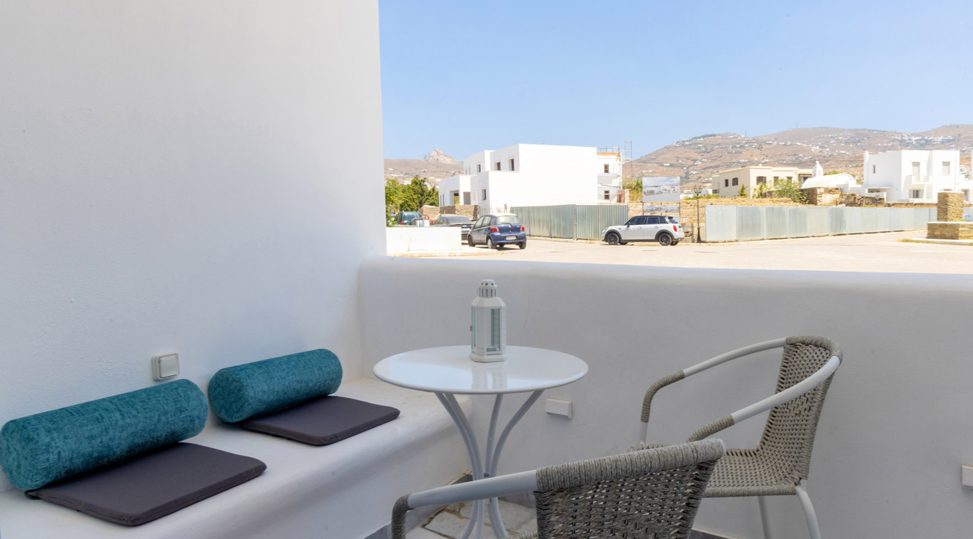 Β-037_final-isog-balcony Μπαλκόνι στο Zen beach house Tinos 2 - Balcony in Zen beach house Tinos 2